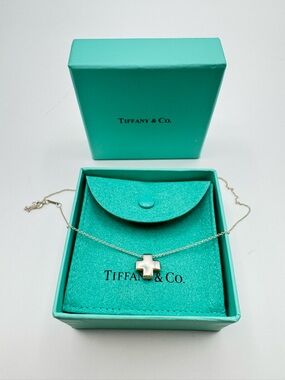 Tiffany & Co. Cross Pendant Necklace Silver Mother of Pearl Box & Pouch